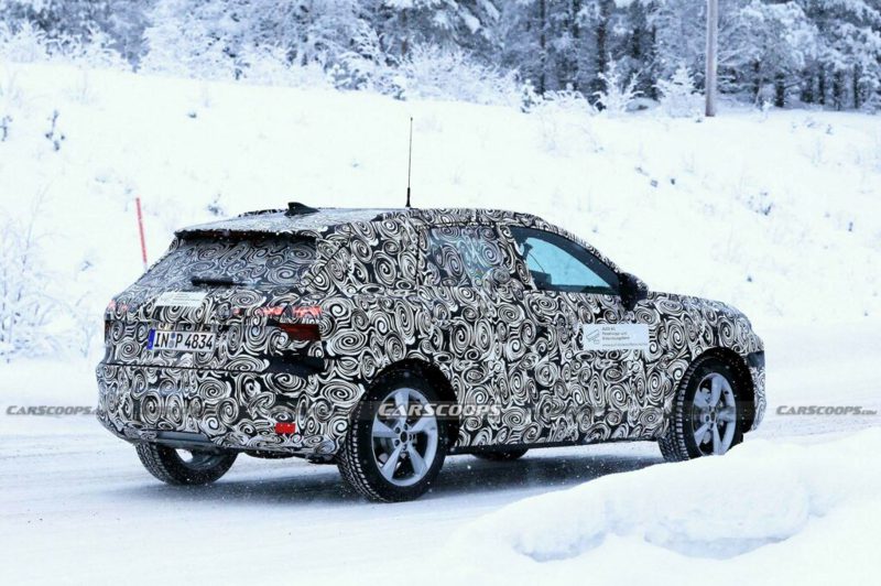 大改款Audi Q3偽裝測試車。 摘自Carscoops