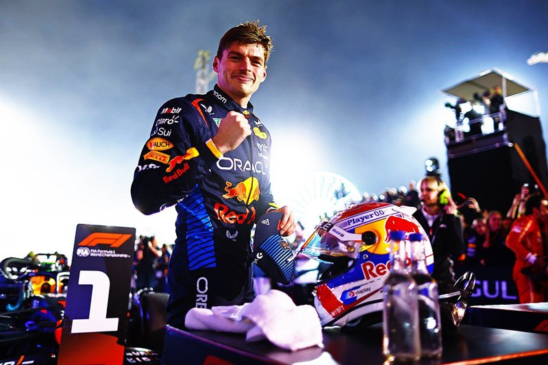 Red Bull車隊荷蘭籍車手Max Verstappen以制霸全場的風格開始了他的一級方程式世界冠軍衛冕賽季。 圖／Red Bull提供
