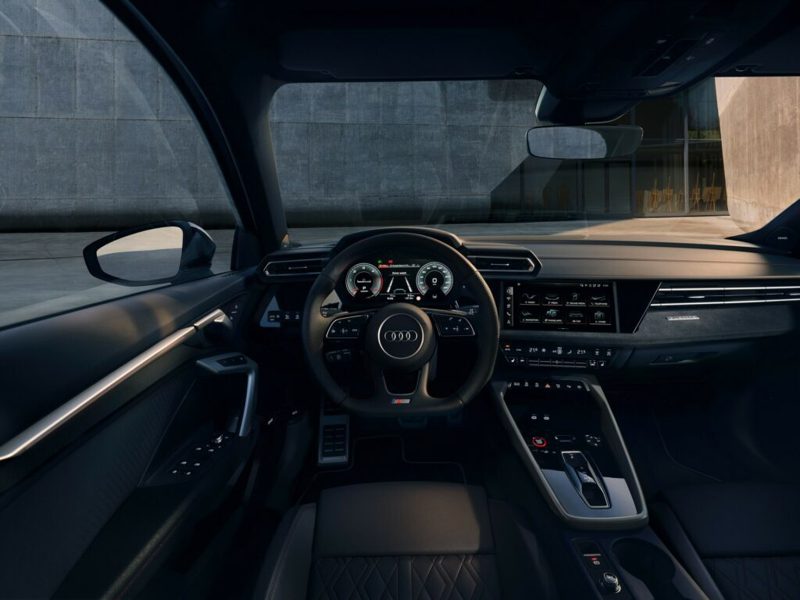 Audi S3內裝在既有A3基礎下做一些運動化妝點。 圖／Audi