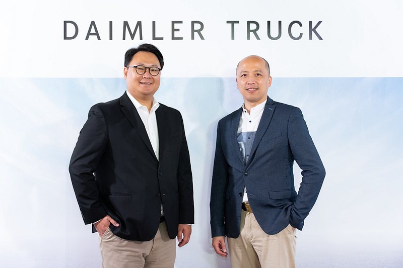 台灣戴姆勒亞洲商車舉辦2024年度媒體茶敘，由執行長-朴正祐與產品行銷總監-黃俊賓分享營運成果與展望。 圖／DTAT提供