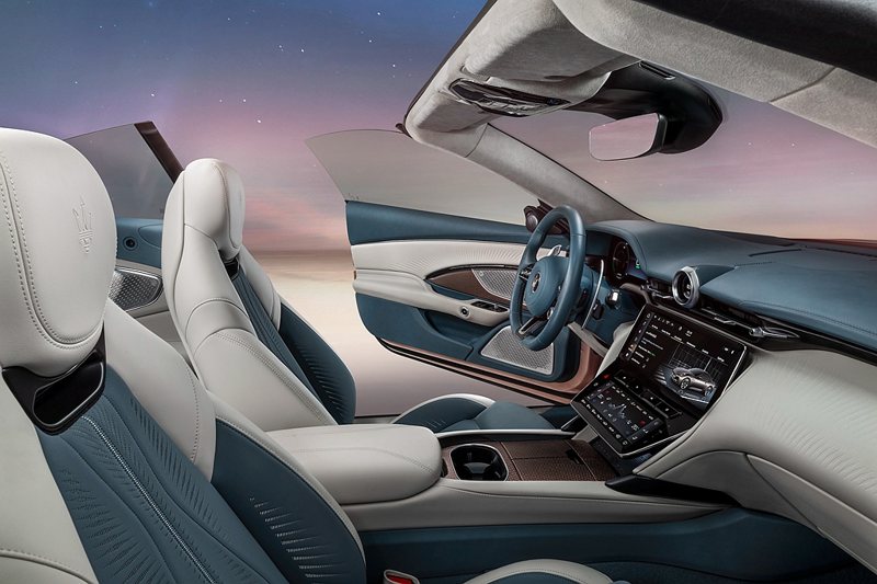 優雅而迷人的純電敞篷轎跑GranCabrio Folgore，展現出極佳的運動性與無畏精神，堅持義式特色精湛工藝傳承的同時，將諸多創新嘗試融於一身，保留了純粹的駕馭樂趣和舒適享受，呈現出渾然天成的和諧之美。 圖／Maserati提供
