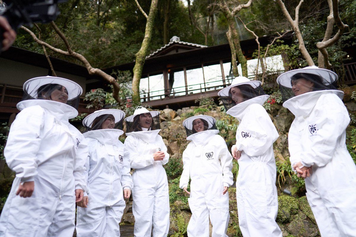【GUERLAIN 嬌蘭】好萊塢女星安潔莉娜•裘莉參與嬌蘭在日本投入的 蜜蜂保育和蜂之女力計畫WOMEN FOR BEES /