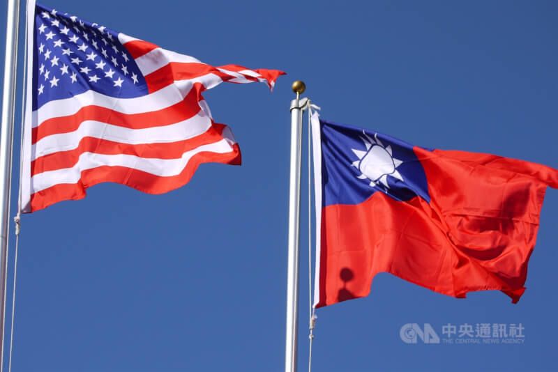 圖為中華民國和美國國旗。（中央社檔案照片）