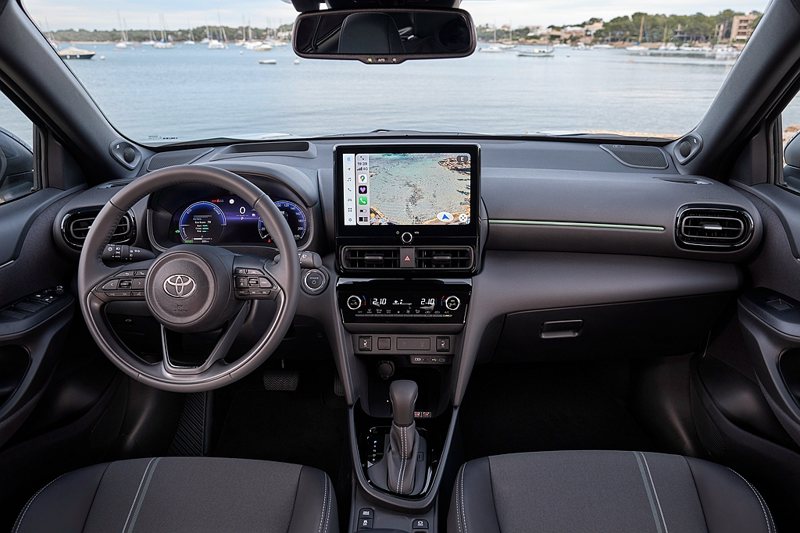 歐規Toyota Yaris Cross自車型等級不同，數位儀表有7.0吋和12.3吋的大小；中央多功能觸控螢幕亦有9.0吋與10.5吋的規格。 圖／Toyota提供