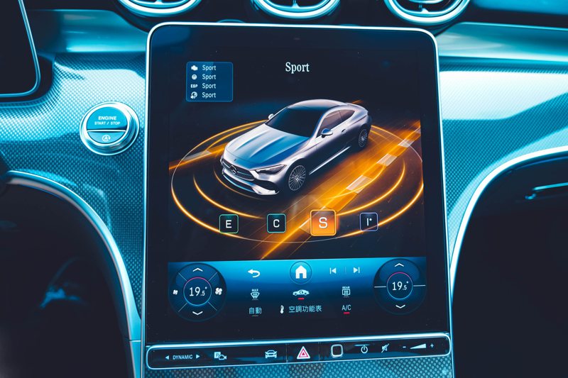Sport模式還可調整車室排氣管模擬音效。 記者趙駿宏／攝影