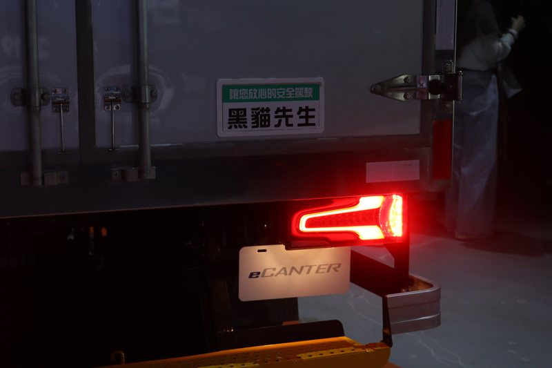 全新電動輕型貨卡FUSO eCanter正式登台。 記者黃俐嘉／攝影