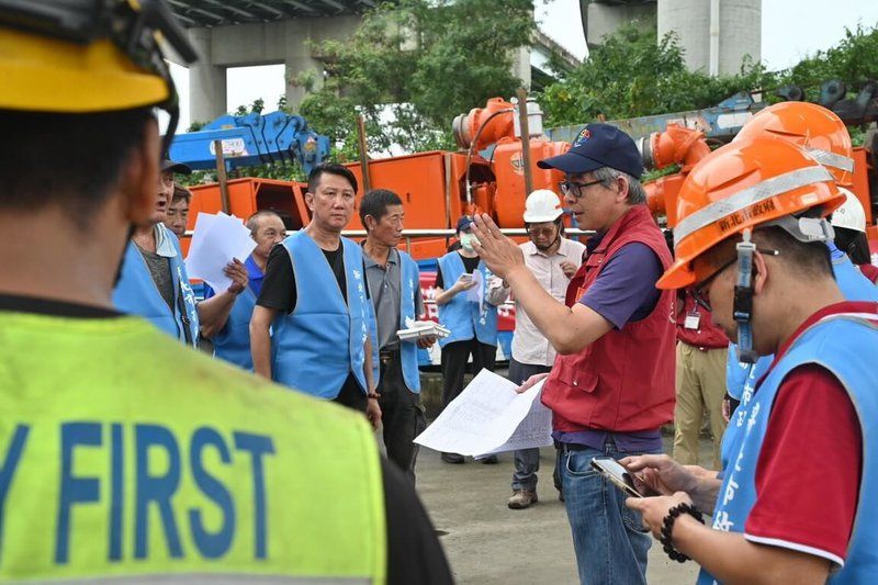 新北市府出動抽水機具人力 馳援台南嘉義救災