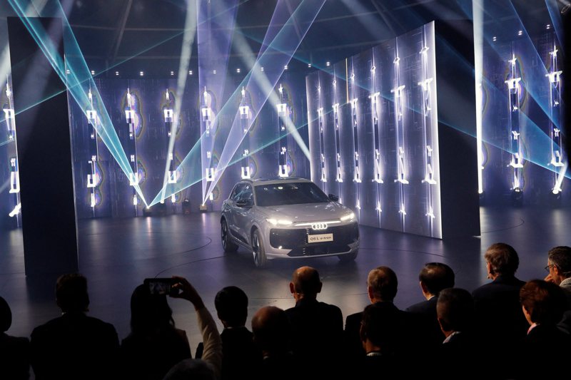 奧迪的Q6L e-tron電動車日前在北京車展展示。（路透）