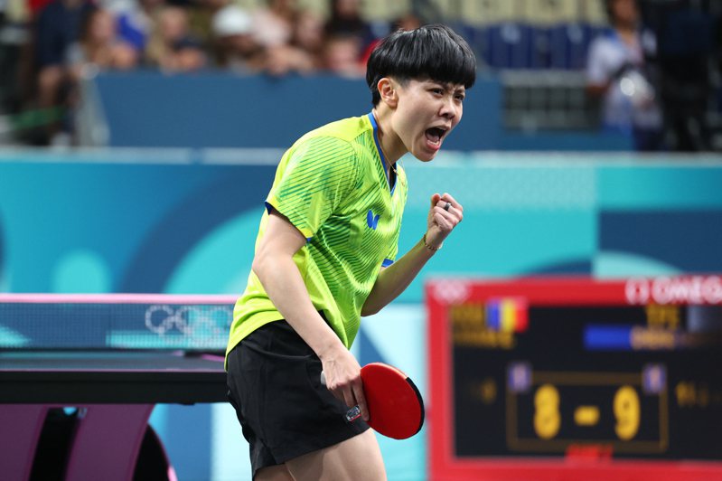 2024巴黎奧運桌球女單32強賽在當地時間29日舉行，台灣好手鄭怡靜（圖）出戰羅馬尼亞對手，鄭怡靜在一次得分後振奮吶喊，最終以4比2獲勝，晉級16強。 中央社