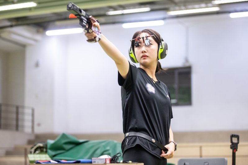 「證件妹」吳佳穎將在女子25公尺運動手槍資格賽亮相。圖／聯合報系資料照片