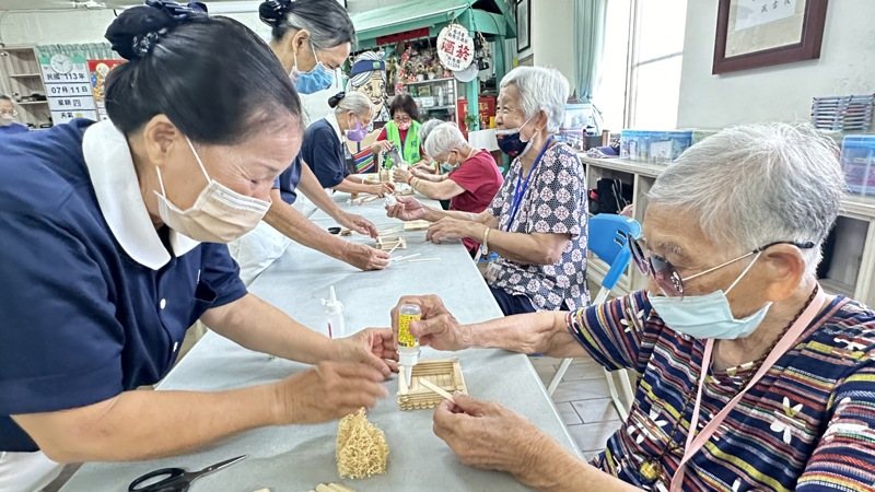 橘世代／老後不煩人【社區互助篇】獨立不孤獨 美英日吹起「社區共生」風潮