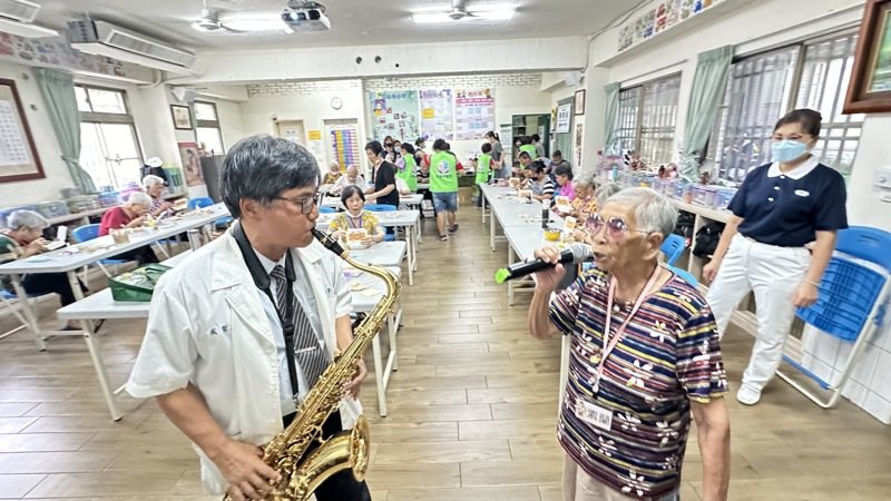 橘世代／老後不煩人【社區互助篇】醫師開班 社區失智長輩走出來