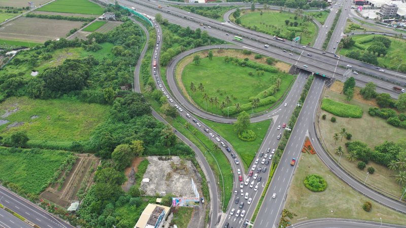 新營交流道北上出口增設高架匝道，今獲高公局審查通過，預估總工程經費約6.48億元。圖／台南市政府交通局提供