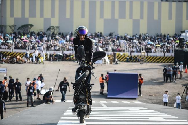 日本孤輪王安倍優保有多項孤輪世界紀錄，將於 Red Bull Showrun 現場演出。 圖／Red Bull提供