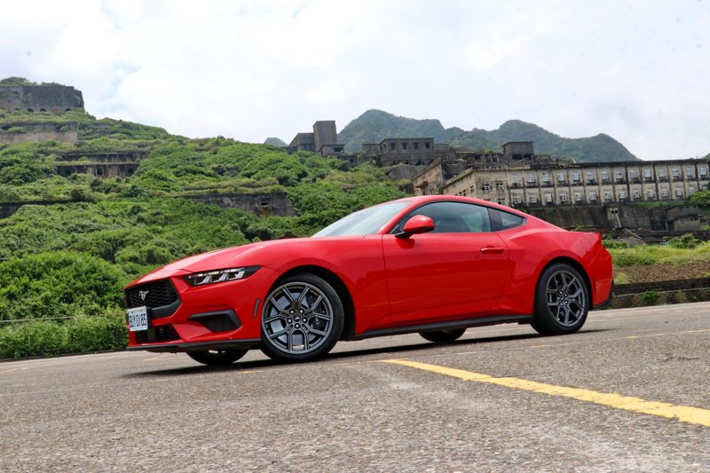 Ford Mustang依然是全球最暢銷的雙門跑車。 記者陳威任／攝影