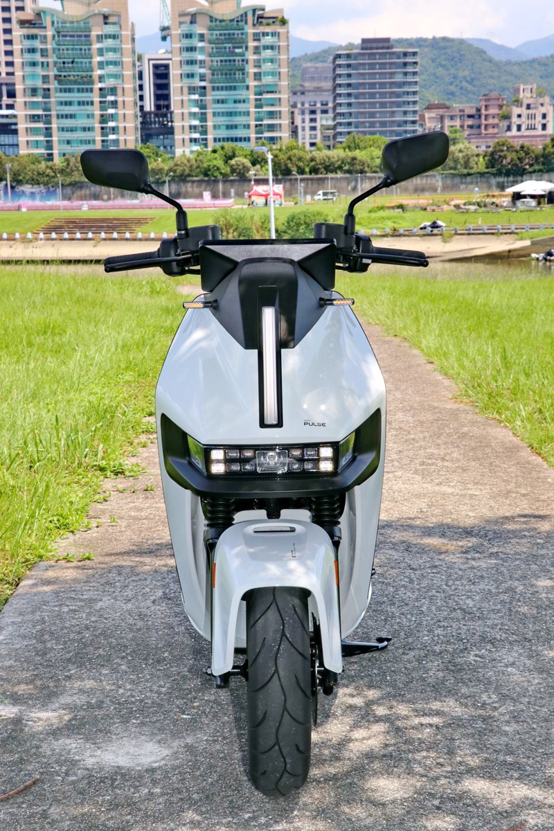 科技性能合體放大絕! Gogoro Pulse Ultra試駕