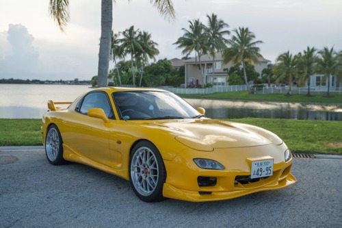 重返 90 年代！一輛經過精心修復的 Mazda RX-7 RS-R