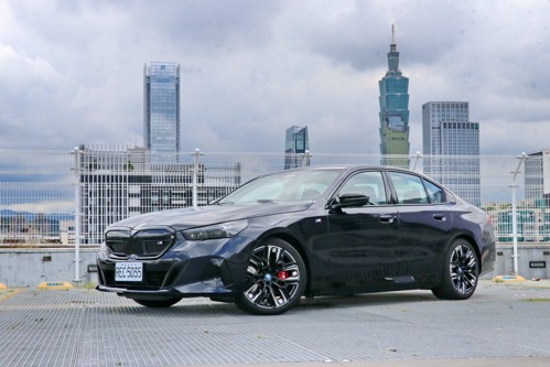 來一碗5系列中辣米漿加純電科技 BMW i5 M60 xDrive試駕