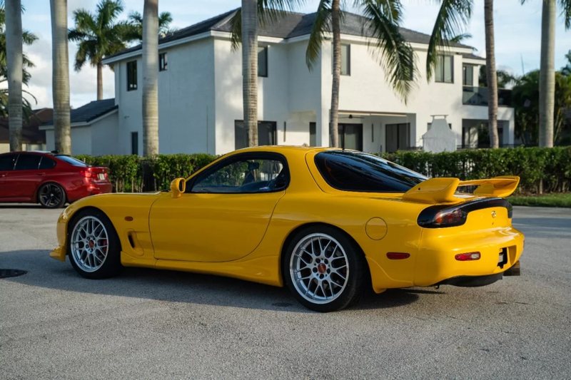 Mazda RX-7 RS-R。 圖／Carscoops