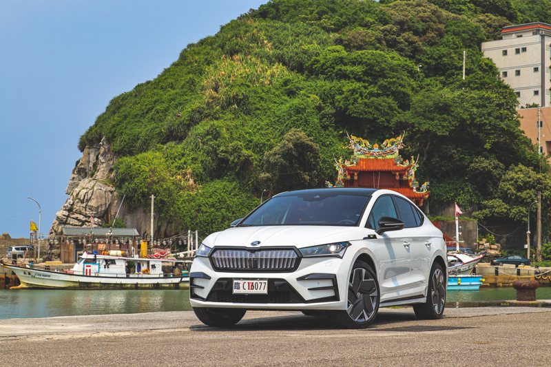 晚來其實配備更好？！全新Škoda Enyaq Coupe RS純電跑旅試駕體驗