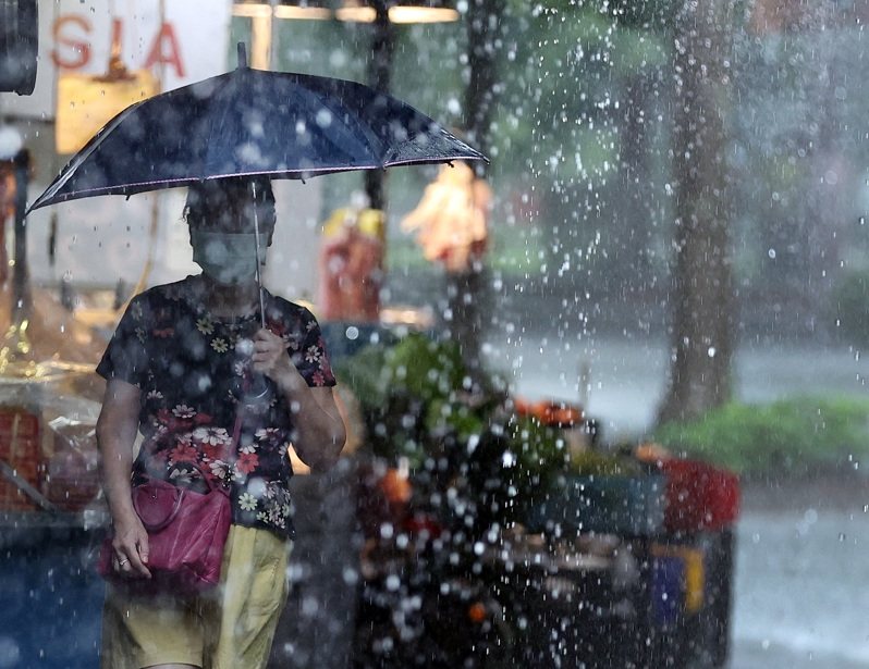 未來1周雨炸全台「時大時小」 專家曝降雨熱區在中南部