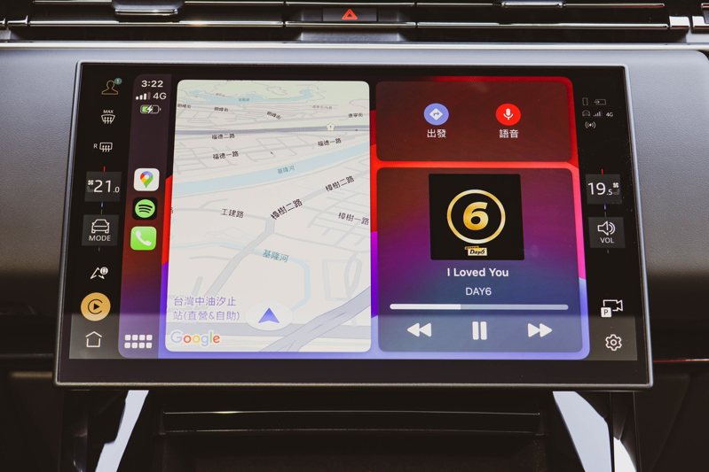 Range Rover Sport黯影版支援Apple CarPlay、Android Auto手機無線連接功能。 記者黃俐嘉／攝影