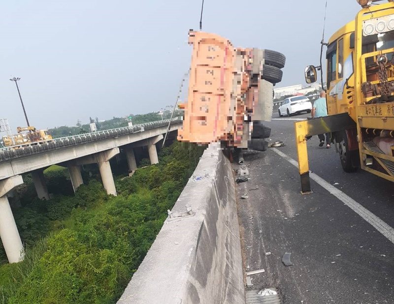 國道大型車事故頻傳！ 高公局：分心疲勞駕駛占逾6成