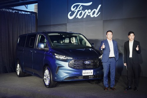 全新世代Ford Tourneo Custom福特旅行家上市 四車型滿足多元用車需求！