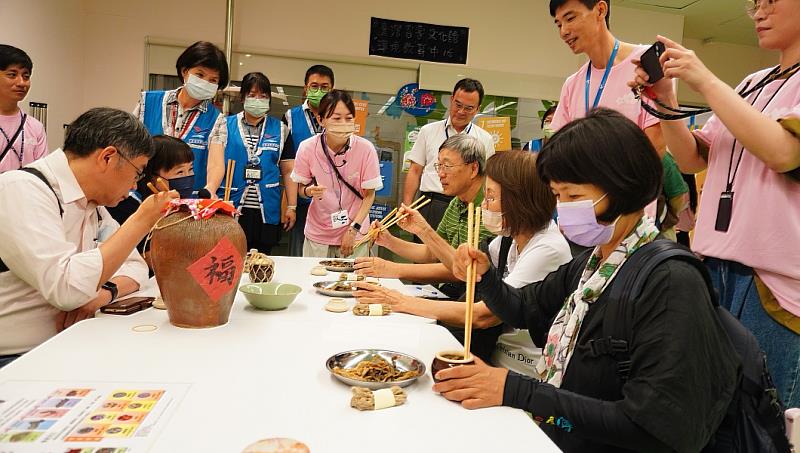 臺灣客家文化館榮獲113年度環境教育評鑑優異單位　共下來打拚（kiung ha  loiˇ  daˋ biang）