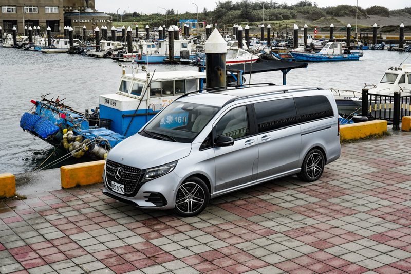 Mercedes-Benz V250d AVA。 記者趙駿宏／攝影