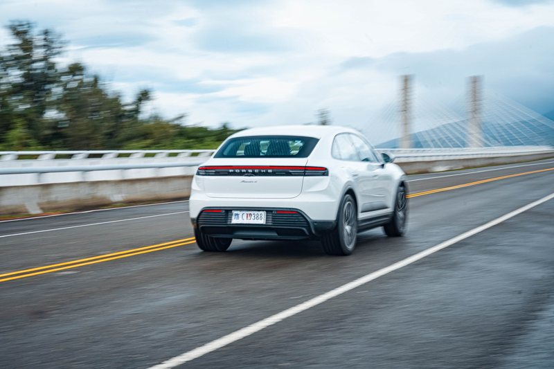 Porsche Macan 4 Electric。 記者趙駿宏／攝影