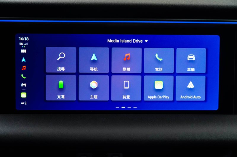 中央娛樂資訊幕使用最新的Android Automotive OS 作業系統。 記者趙駿宏／攝影