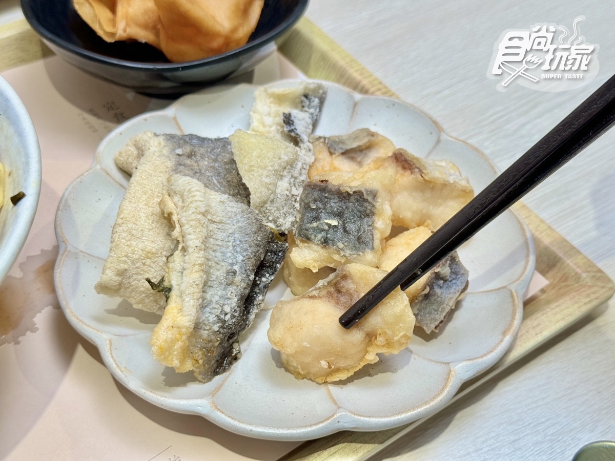 免費續飯、味噌湯喝到飽！高CP值「日式定食」200元起，必嗑蝦仁牛丼、酸菜魚