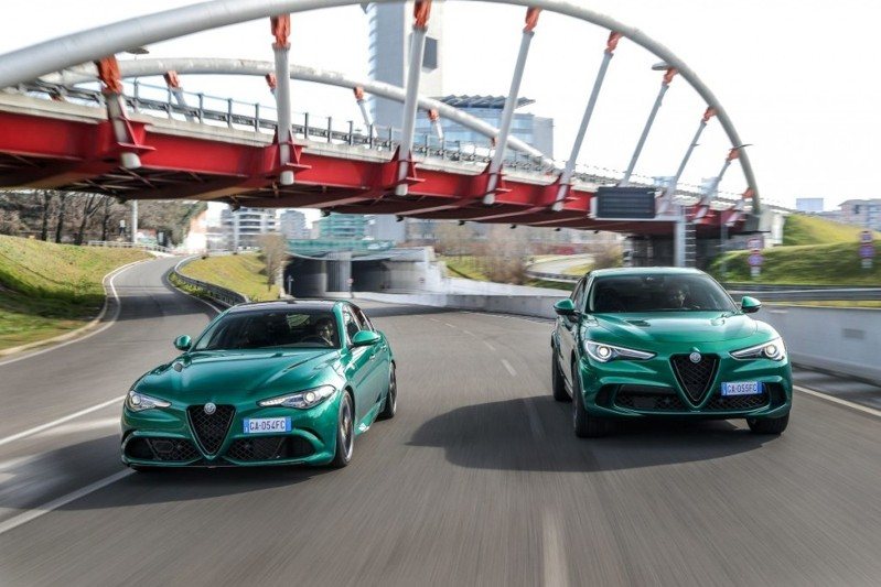 Alfa Romeo Stelvio Quadrifoglio & Giulia Quadrifoglio。