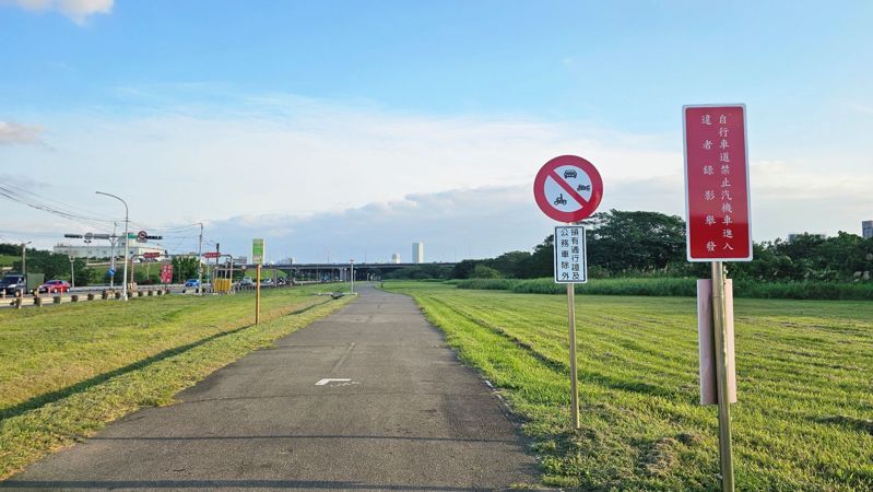 疏一、疏六路自行車道（往五股方向）。圖／新北市高灘處提供