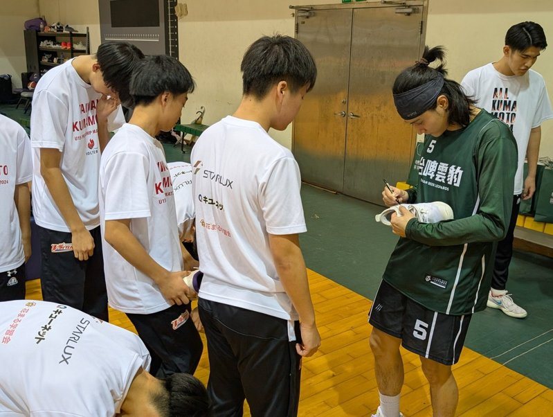 TPBL／日職籃熊本Volters U15球隊 感受雲豹練球印象深