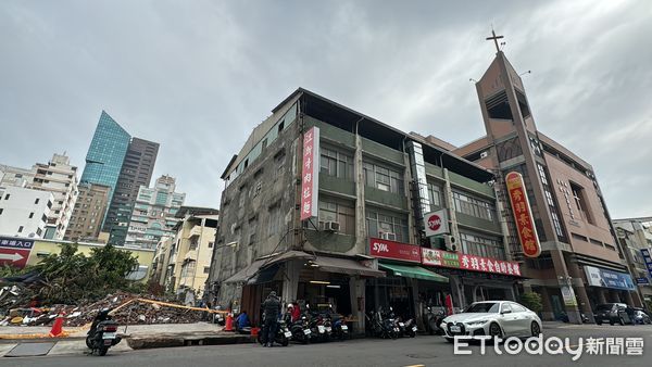 高雄20多年牛肉麵店年前熄燈　員工曝：房東要賣店面