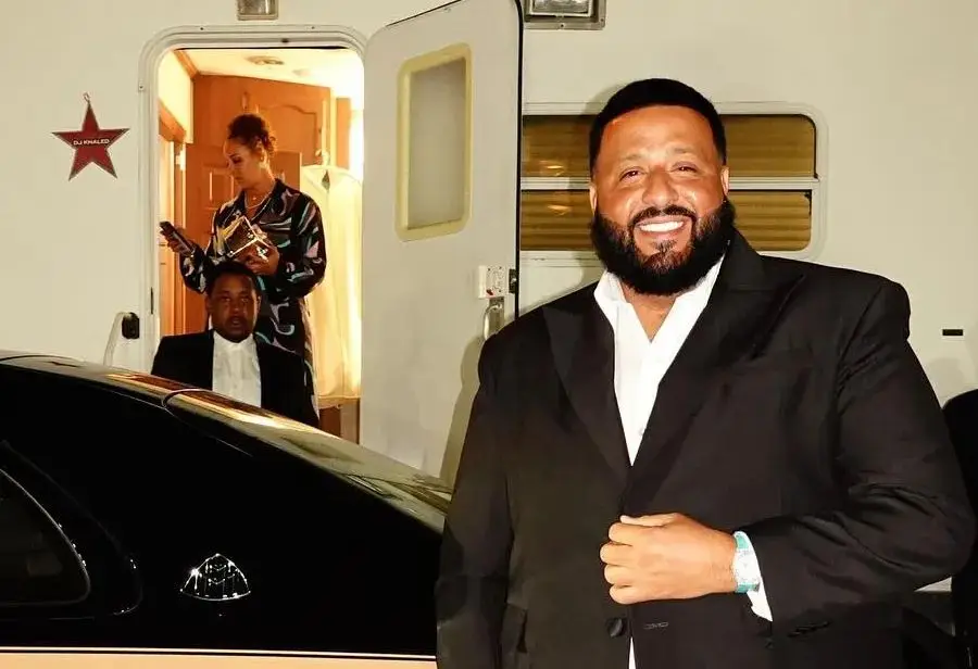 DJ Khaled 上腳黑水泥！現在這個價了！