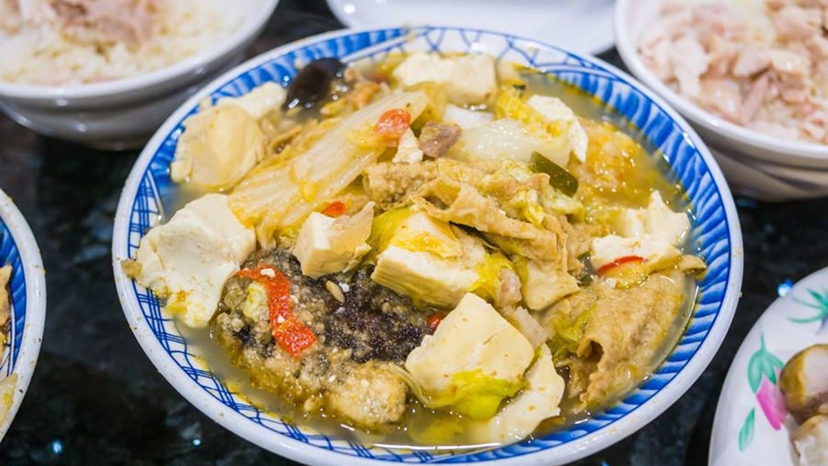 全台首間「雙月食品」回來了！連３天免費送油飯，加碼搶吃「林聰明砂鍋水餃」