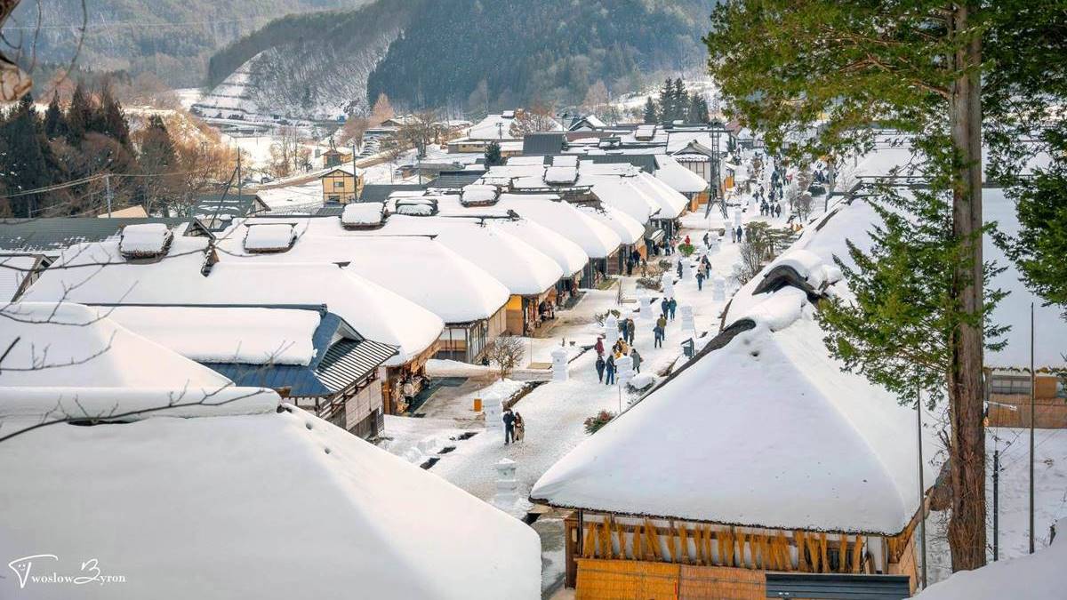 完全不用人擠人！日本「隱藏版合掌村」雪景一樣美，百歲驛站保存更完整