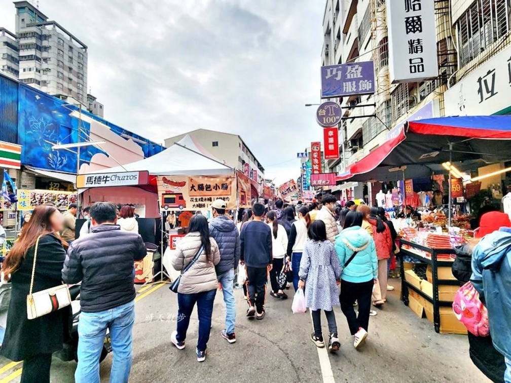 全台年貨大街排行！南門市場排第４，第２名還有街頭藝人表演、送限量發財金