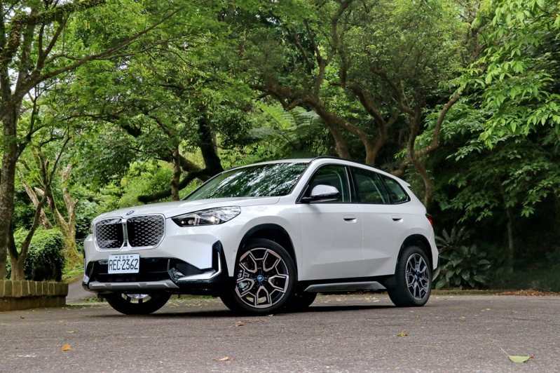 BMW iX1 xDrive30 xLine。 記者陳威任／攝影