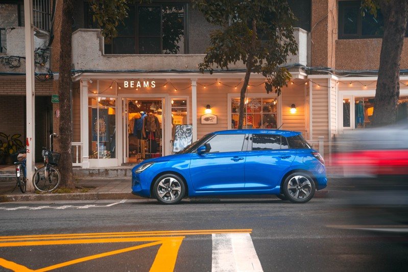 SUZUKI SWIFT稅金加總一年僅需付出8,640元，養車無負擔。 胡鄒／攝影