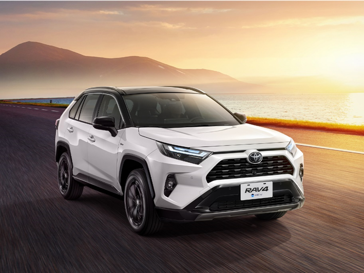 RAV4以逾2萬台的銷售持續蟬聯進口車NO.1位置。 圖／和泰汽車提供