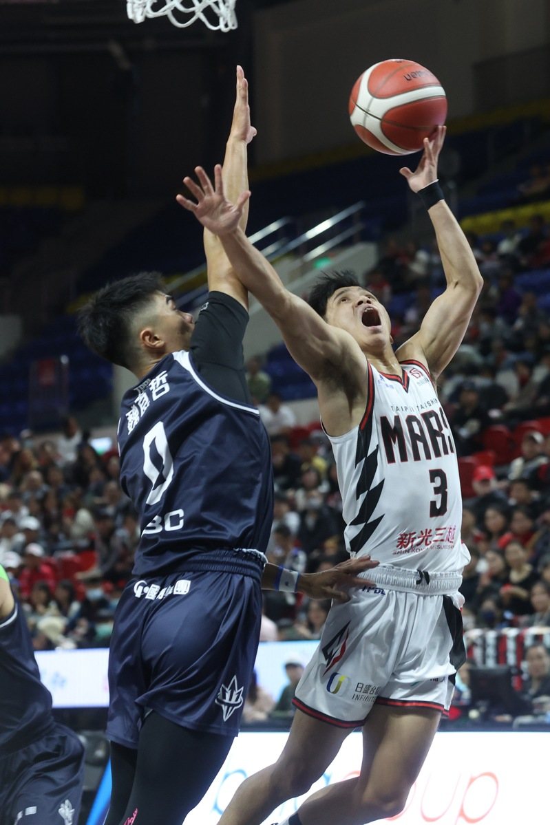 TPBL／新年首戰得分破百 戰神頂住海神反撲奪連勝