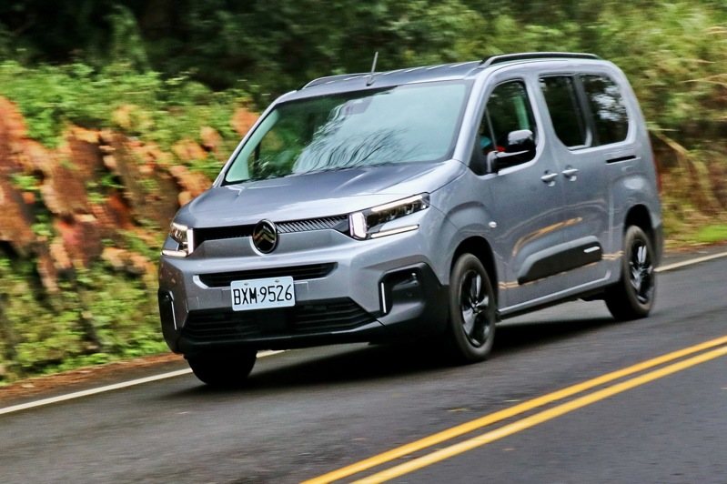 CITROËN Berlingo依然維持優異操駕樂趣。 記者陳威任／攝影