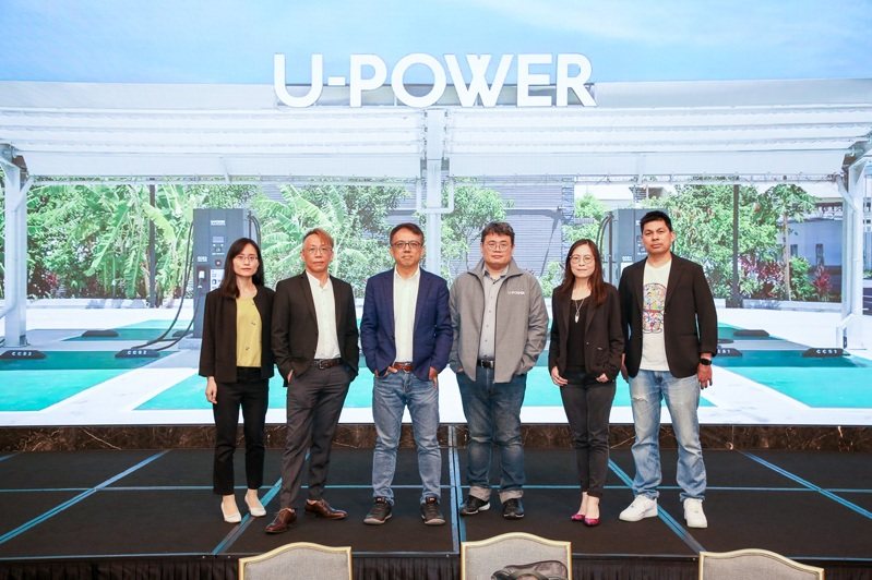 U-POWER旭電馳科研執行長陳鵬旭(左三)與管理團隊。 圖／旭電馳科研提供