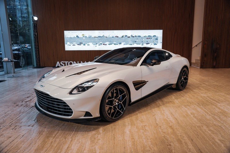 Aston Martin Vanquish。 記者趙駿宏／攝影