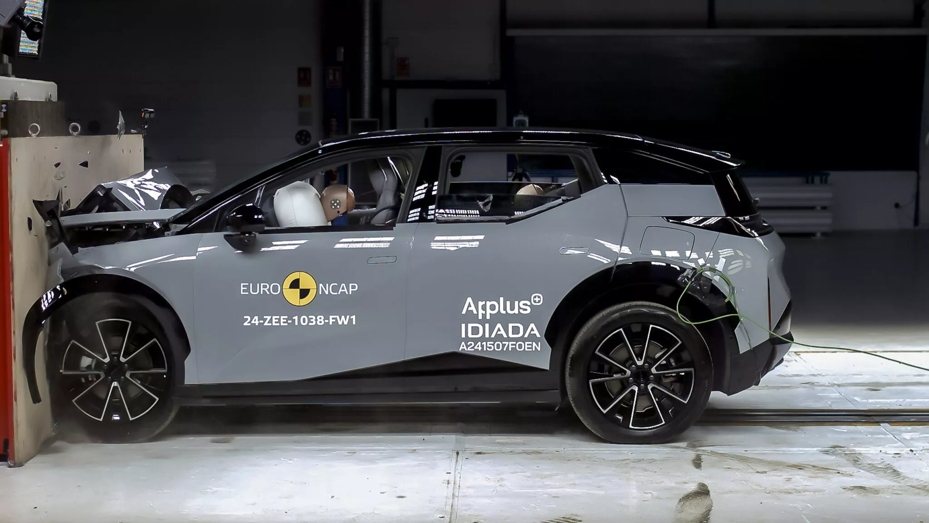 中國Zeekr X擊敗Porsche Macan 獲Euro NCAP 2024年最安全電動車！