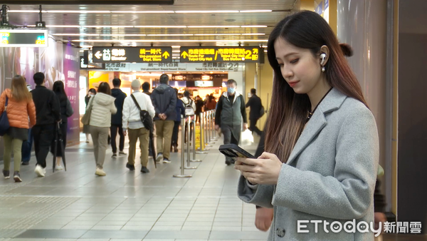 開車不分心 ！ETtoday語音新聞再升級　開車時隨時掌握世界脈動